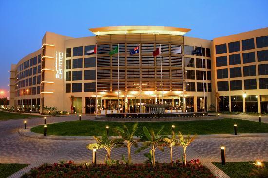 Centro Sharjah Hotel Kültér fotó
